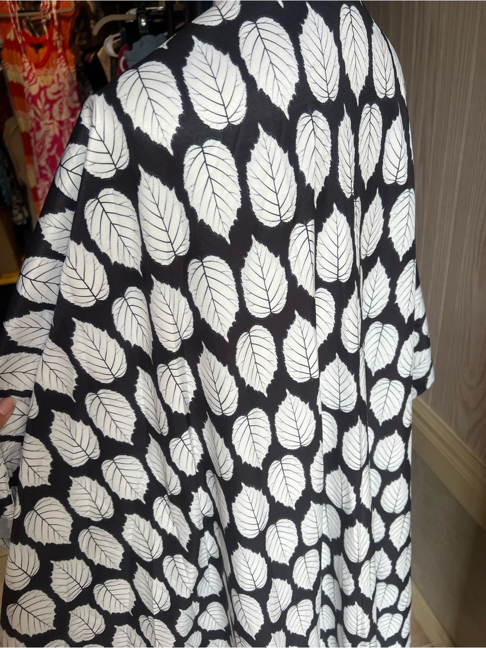 Cupshe Black & White Leaf Print Long Kimono Coverup - Picture 3 of 7